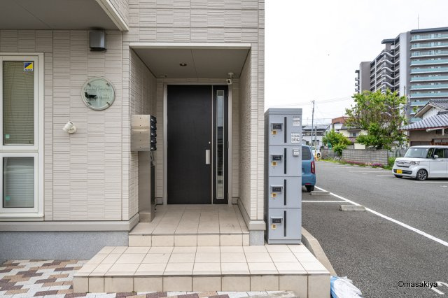 Grande ChouChou;Monicaのエントランス|室内写真は同じ建物内の別のお部屋の物です。参考にご覧下さい。