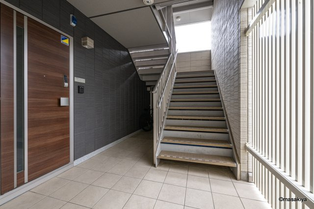 Grande ChouChou;Monicaのエントランス|室内写真は同じ建物内の別のお部屋の物です。参考にご覧下さい。