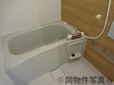 【浴室】 | アグライア