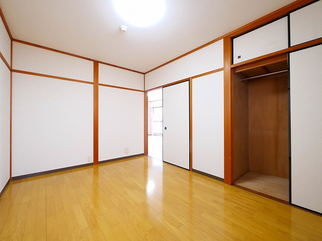 やぎもとビルの洋室|広々とした洋室です