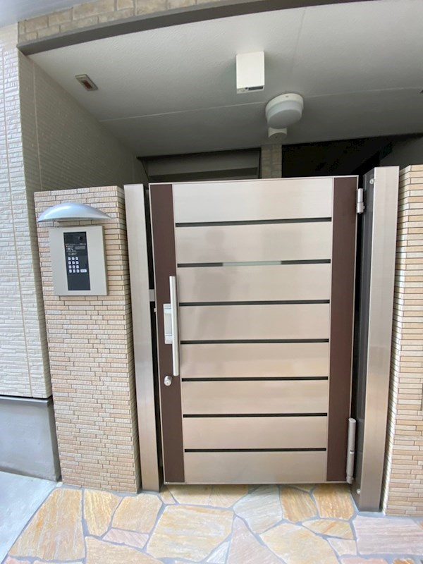 フジパレス神戸住吉のエントランス