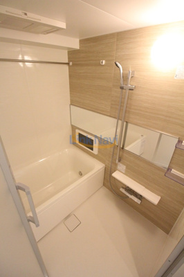 【浴室】 | プレジオ江坂ROUGE