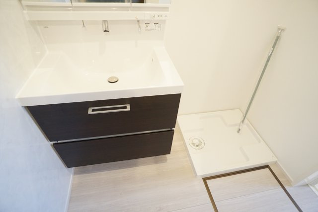 ガーデンテラス逆瀬川の洗面所