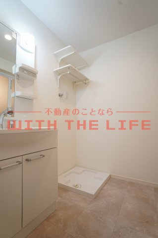 Leaf津福駅南【キャッシュバック対象物件】の洗面所|スペースが確保できる洗面所です