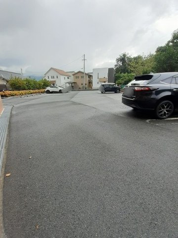 セントラルヒルズの駐車場