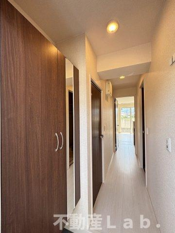 ブランピエール サカエの玄関|※反転タイプのお写真です。