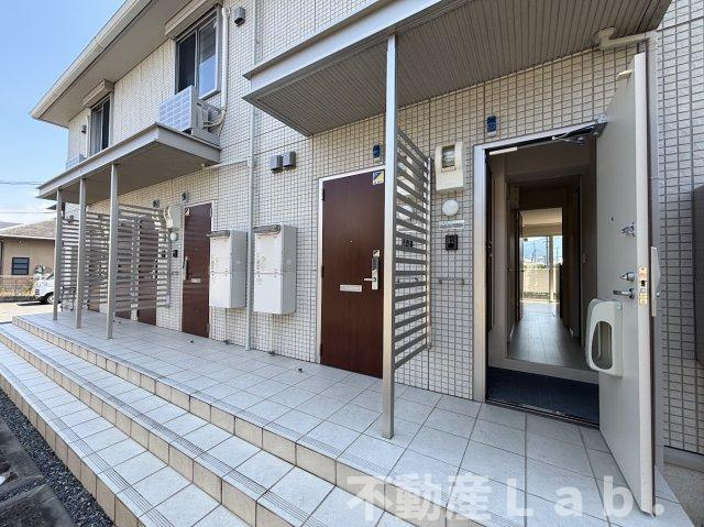 ブランピエール サカエのエントランス