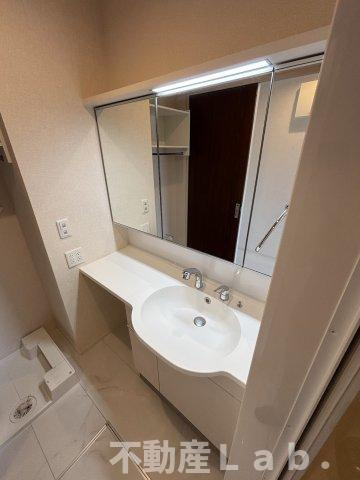 ブランピエール サカエの洗面所|※反転タイプのお写真です。