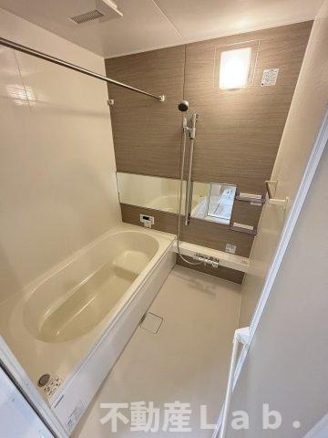 ブランピエール サカエの浴室|※反転タイプのお写真です。