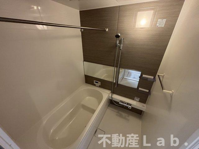 ブランピエール サカエの浴室|※反転タイプのお写真です。