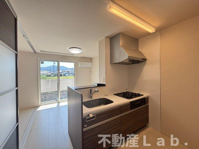 ブランピエール サカエの内装|※反転タイプのお写真です。