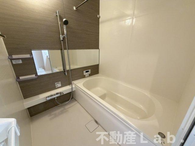 ブランピエール サカエの浴室