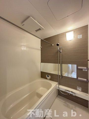 ブランピエール サカエの浴室|※反転タイプのお写真です。