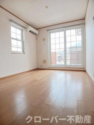 ミストラルＢの居間・リビング