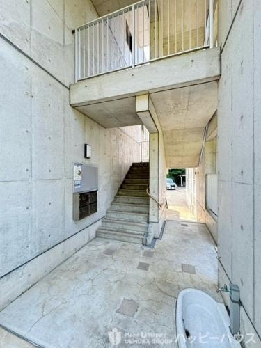 福岡市東区和白丘２丁目の賃貸マンションのエントランス|エントランス写真