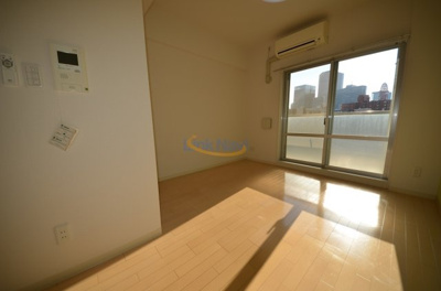 【居間・リビング】 | SWISS梅田東