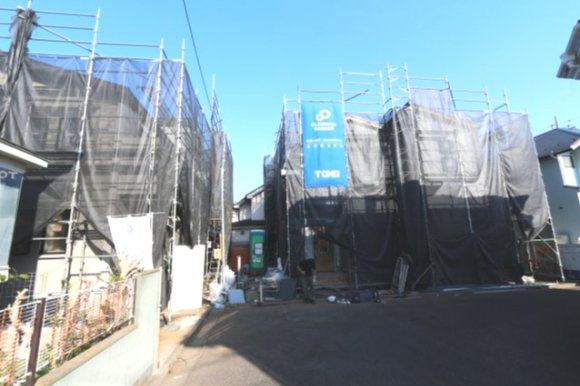 【Blooming Garden】小平市回田町の外観|商業施設も徒歩圏内に充実し、毎日のお買い物に便利です♪教育施設も近く、安心してお子様を見守れる環境です。