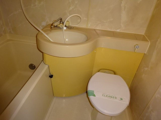 カテリーナ梅ヶ丘の浴室