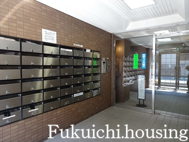 カテリーナ梅ヶ丘のロビー