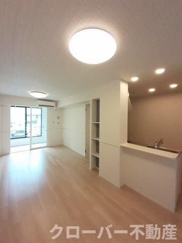 四季　夏の居間・リビング