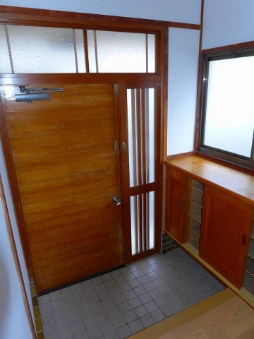 竹田借家の玄関