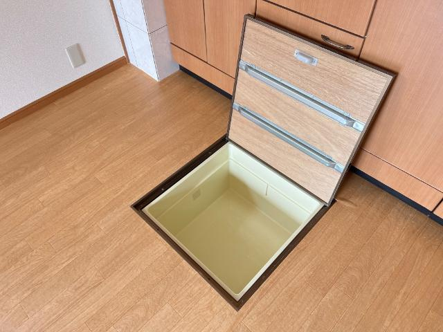 【キッチン】 | Ｈａｐｐｙ・Ｆｕｌｌ | 床下収納