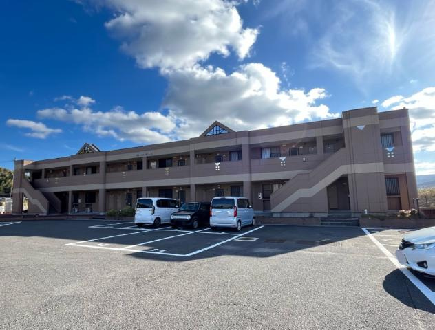 【外観】 | Ｈａｐｐｙ・Ｆｕｌｌ | 外観写真（昼）