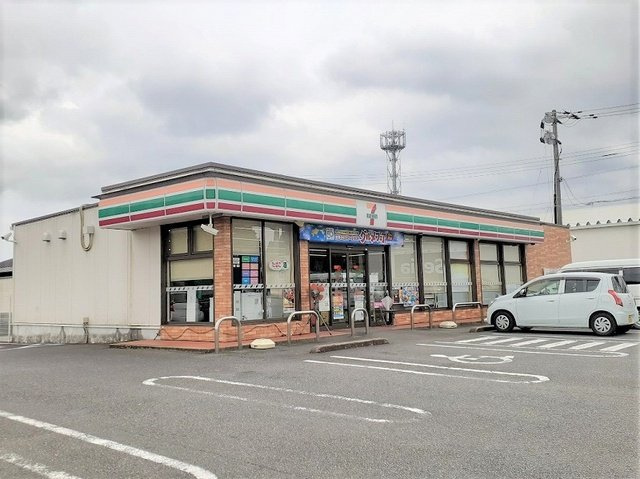 【周辺】 | ポライトリー和　Ⅲ | セブンイレブン　六仙寺店まで1200m