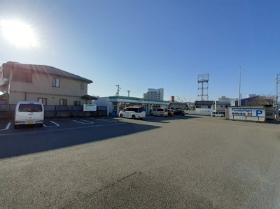 【周辺】 | ラ・ヴィット | ファミリーマート 高知仁井田店まで240m