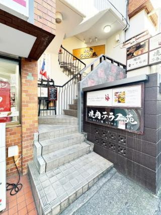 NAVI梅ヶ丘　のエントランス