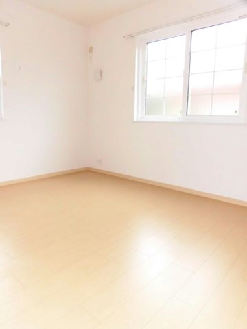 サニーヒルの洋室