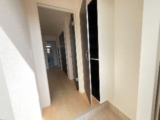 仮）新橋新築アパートの玄関|玄関（イメージ）