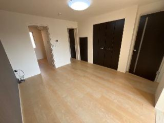 仮）新橋新築アパートの洋室