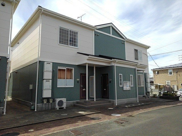 ファミールＨＡＫＵＨＯＵ　Ａ