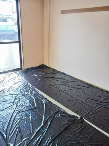 エルセトル佐方の内装|明るい色調の室内です