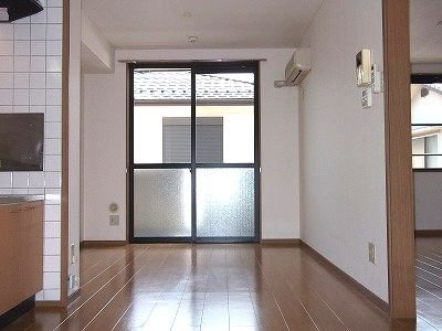 シャポー・ルージュＭの居間・リビング|居間です