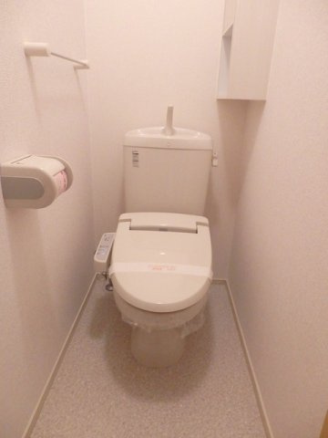 グレイスＢ棟のトイレ|落ち着いた色調のトイレです