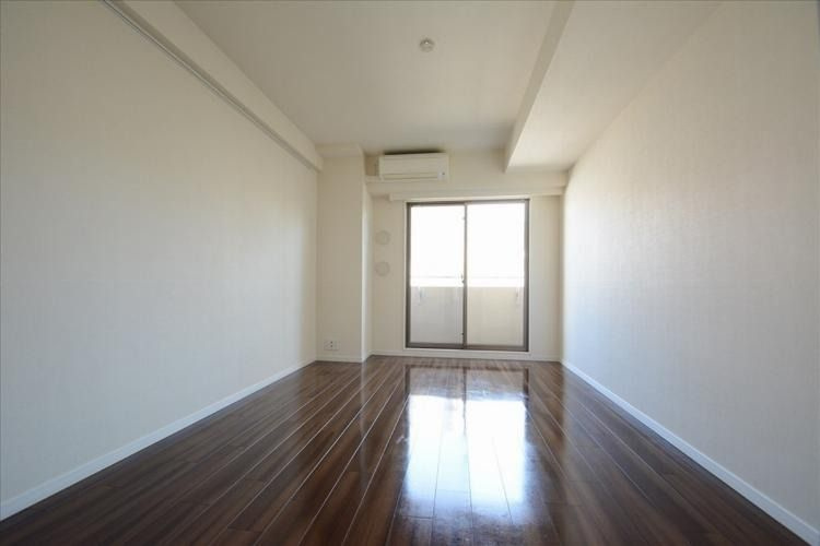 メゾンカルム西新宿の洋室