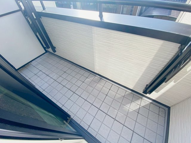 ガーデンテラス逆瀬川のバルコニー