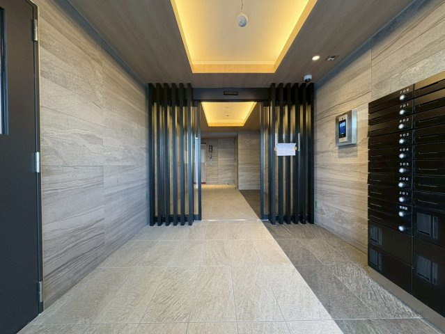 DIPS竹ノ塚駅前のエントランス