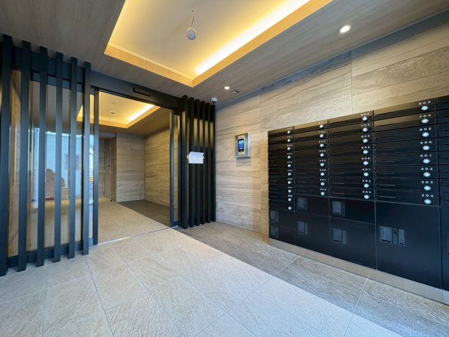 DIPS竹ノ塚駅前のエントランス