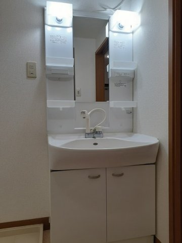 グリーン．アヴェニューの洗面所
