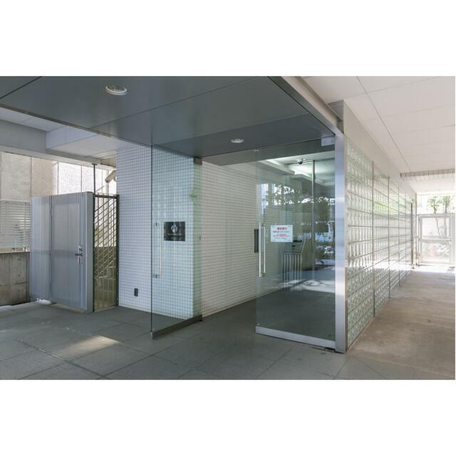 コンフォリア浅草駒形のエントランス