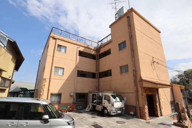 サルベージヤード