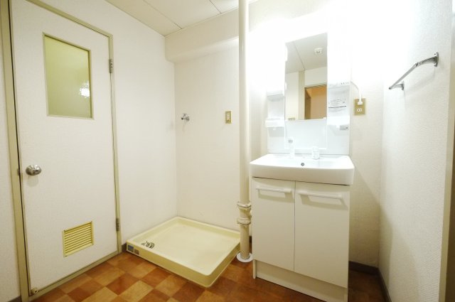 ヴィレッジ奥田の洗面所|※写真は別の部屋のものです。