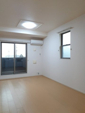 プラネットの居間・リビング