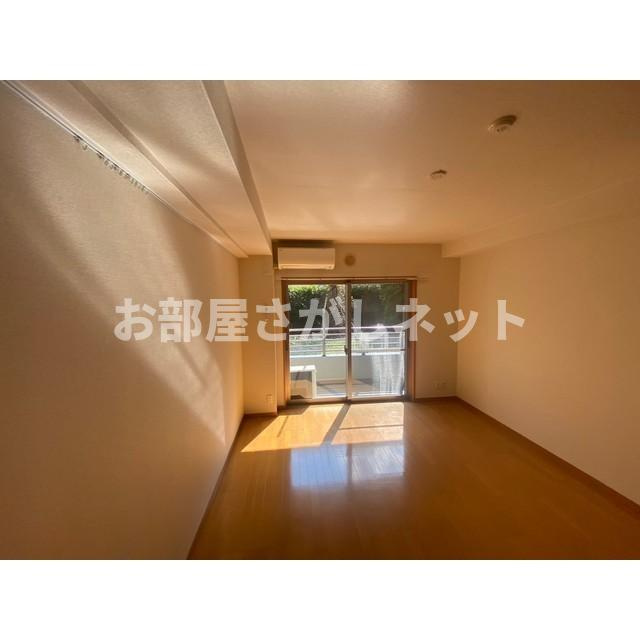 グランデュール千鳥の居間・リビング|洋室