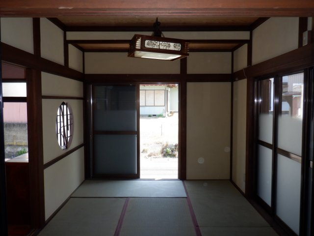 原岡２階建ての和室