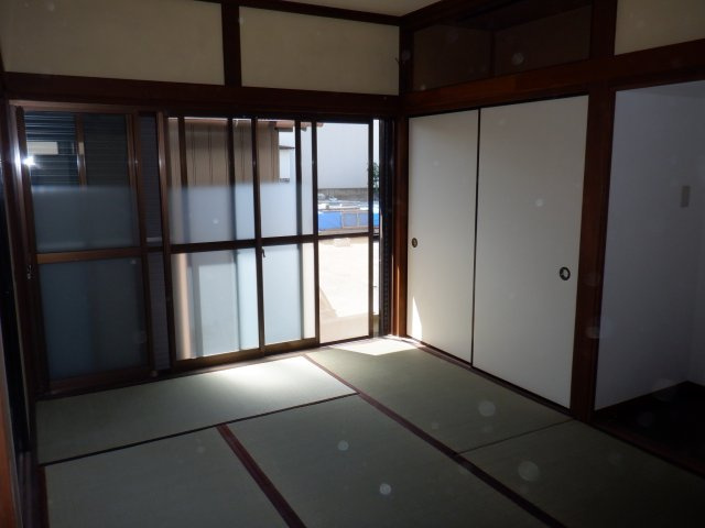 原岡２階建てのキッチン|３口コンロがうれしいですね