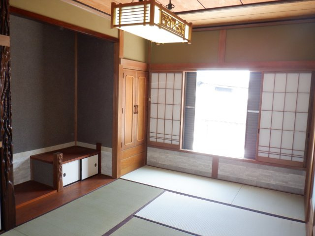 原岡２階建ての和室
